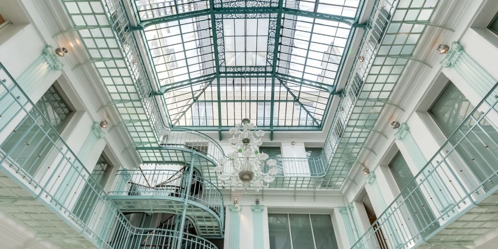 photo du haut de la salle convention eit manufacturing
