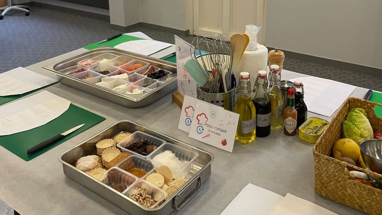 Ingrédients et ustensiles préparés pour le challenge culinaire anti-gaspillage de Bio-Rad