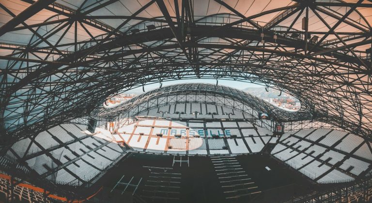 La toiture du stade Vélodrome de Marseille