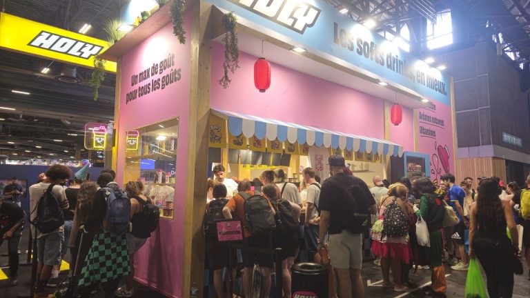 Réalisation Weevup : Stand Japan Expo : la dégustation Holy sur 120 m²